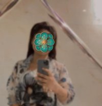 Cam Show & Meet Sona 🤍 2 - puta in Hyderabad