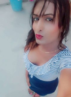 Sona Darling - Transsexual escort in New Delhi Photo 2 of 3