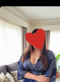 Sona - escort in Ghaziabad Photo 4 of 7