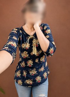 Hot Girl GF experience meet & cam - escort in Hyderabad Photo 4 of 4