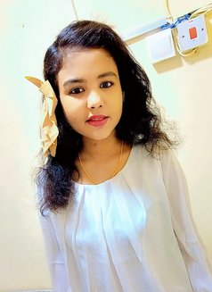 Sona Sona - puta in Doha Photo 4 of 5