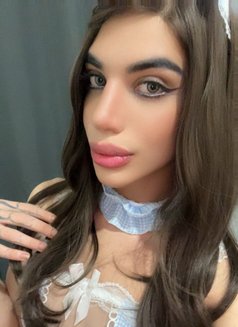 Sona - Transsexual escort in Beirut Photo 1 of 1