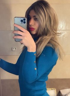 Sona - Transsexual escort in Beirut Photo 4 of 6