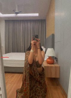 Sonakshi (Cam & Meet) - escort in Indore Photo 1 of 2