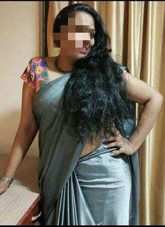 Sonakshi Independent Housewife - escort in Pune Photo 3 of 4