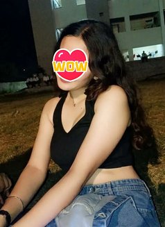 Sonakshi - escort in Chandigarh Photo 1 of 4