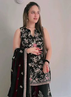 Sonakshi Indian Model 100% - puta in Dubai Photo 3 of 4