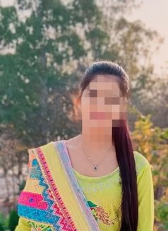 Sonal Cam and real meet - escort in Noida Photo 7 of 7