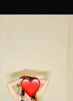 Sonal - escort in Noida Photo 7 of 8