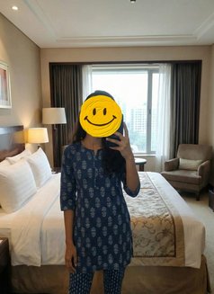 Sonali Cam Session Realmeet - escort in Mumbai Photo 6 of 20