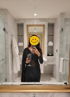 Sonali Cam Session Realmeet - escort in Mumbai Photo 8 of 20