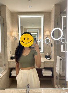 Sonali Cam Session Realmeet - escort in Mumbai Photo 12 of 20