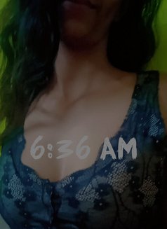 Sonali - escort in Mumbai Photo 4 of 5