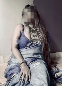 Sonali for cam n real - escort in Gurgaon Photo 5 of 6