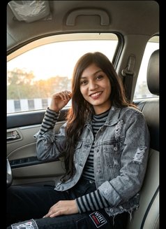 Sonali - escort in Pune Photo 4 of 16