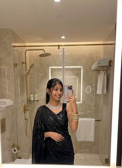 Sonali - escort in Pune Photo 10 of 16