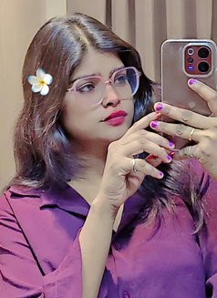 Sonali(meet or Cam Show) - puta in Hyderabad Photo 1 of 2