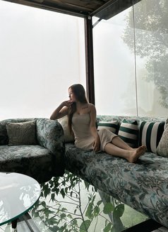 Sonali 🇳🇵 - puta in Kathmandu Photo 4 of 4