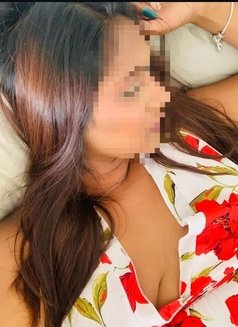 Sonali only real meet available - escort in Bangalore Photo 2 of 3