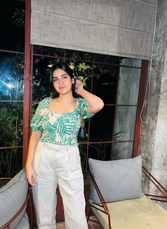 Sonali Patel - escort in Mumbai Photo 3 of 4