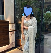 Sonali Real (Meet & Cam Show) - puta in Pune Photo 4 of 5