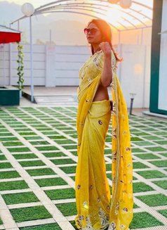 Sonali Saxxena - escort in Noida Photo 2 of 4