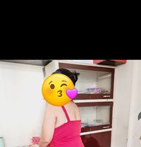 Sonali Saxxena - escort in Noida