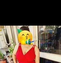 Sonali Saxxena - escort in Noida