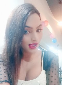 Sonali143 - Transsexual escort in New Delhi Photo 3 of 3