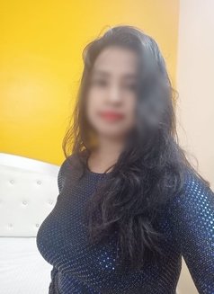 Sonam Direct pay meet full service hotel - escort in Bangalore Photo 5 of 7