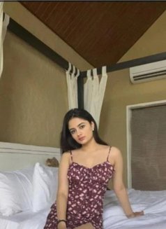 Sonam - escort in Mumbai Photo 2 of 2