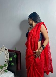 Sonam - escort in Ahmedabad Photo 3 of 3
