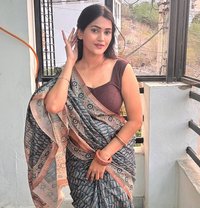 Sonam - puta in Candolim, Goa