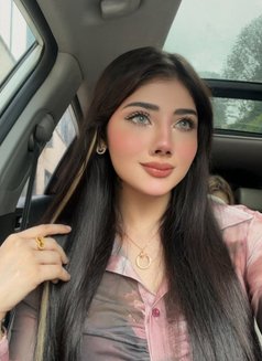 Sonam - puta in Dubai Photo 1 of 4