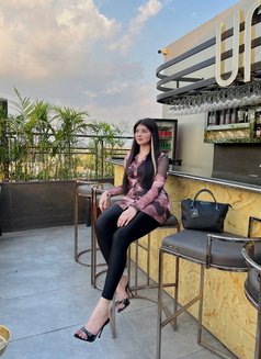 Sonam - puta in Dubai Photo 4 of 4