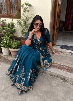 Sonam - escort in Hyderabad Photo 1 of 1