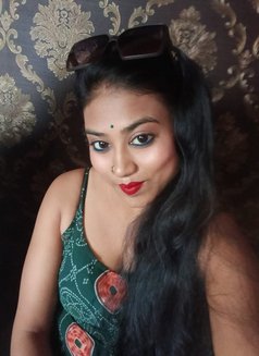 Sonam - escort in Kolkata Photo 2 of 3