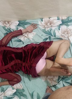 Sonam - escort in Mumbai Photo 4 of 8