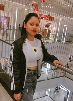 Sonam Cam session and real meet - puta in Hyderabad Photo 1 of 3