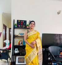 Sonam Iyer - escort in Chennai