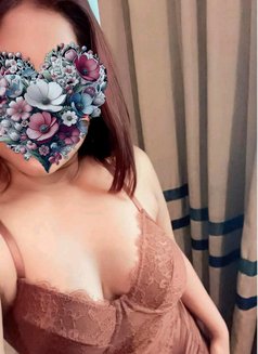 Sonam Kapoor - escort in Kolkata Photo 4 of 4