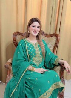 Sonam Kaur - escort in Dubai Photo 2 of 6