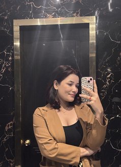 Sonam Lama - escort in Bangalore Photo 13 of 18