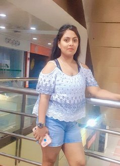 Sonam Sharma - puta in Hyderabad Photo 1 of 1
