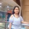 Sonam Sharma - puta in Hyderabad