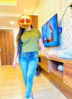 Angel Piyu independent - escort in Noida Photo 3 of 6