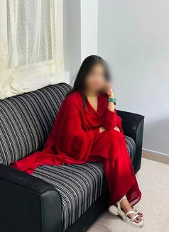 Soni cam and reel meet - escort in Hyderabad Photo 5 of 5