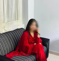 Soni cam and reel meet - escort in Pune
