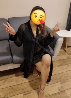 Soni for real meet and cam session - escort in Mumbai Photo 6 of 9