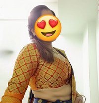 Soni for real meet and cam session - puta in Mumbai